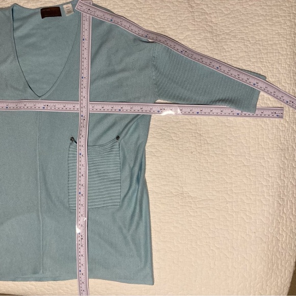 Kerisma Light Blue V-Neck Sweater with Pocket | Size S/M | Elbow-Length Sleeve - Picture 2 of 7